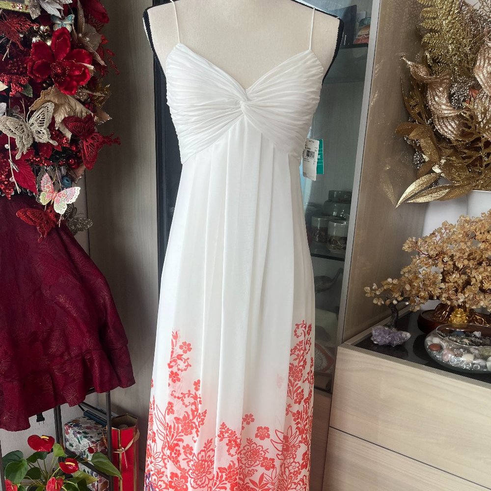 MADDOX, Spring/Summer Long Chiffon, Floral  Dress  NWT